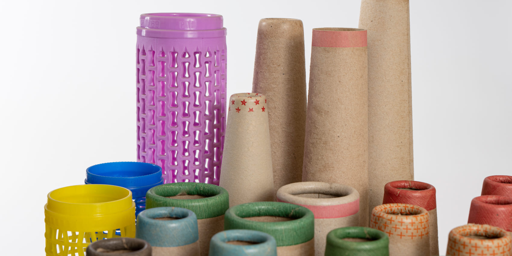 Tubes en plastique pour l'industrie textile