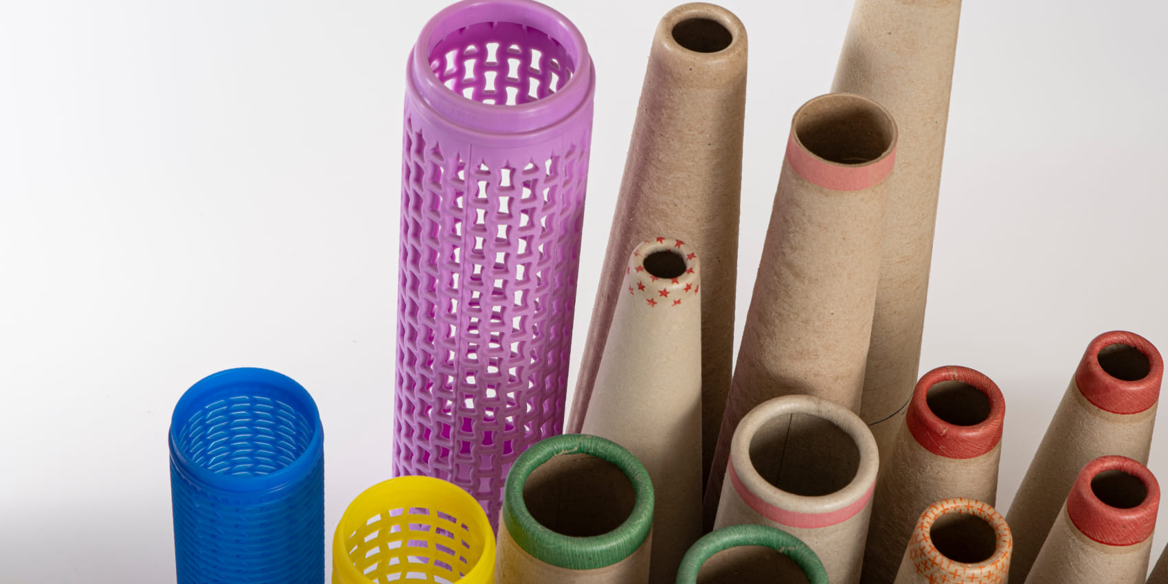 Tubes en plastique pour l'industrie textile